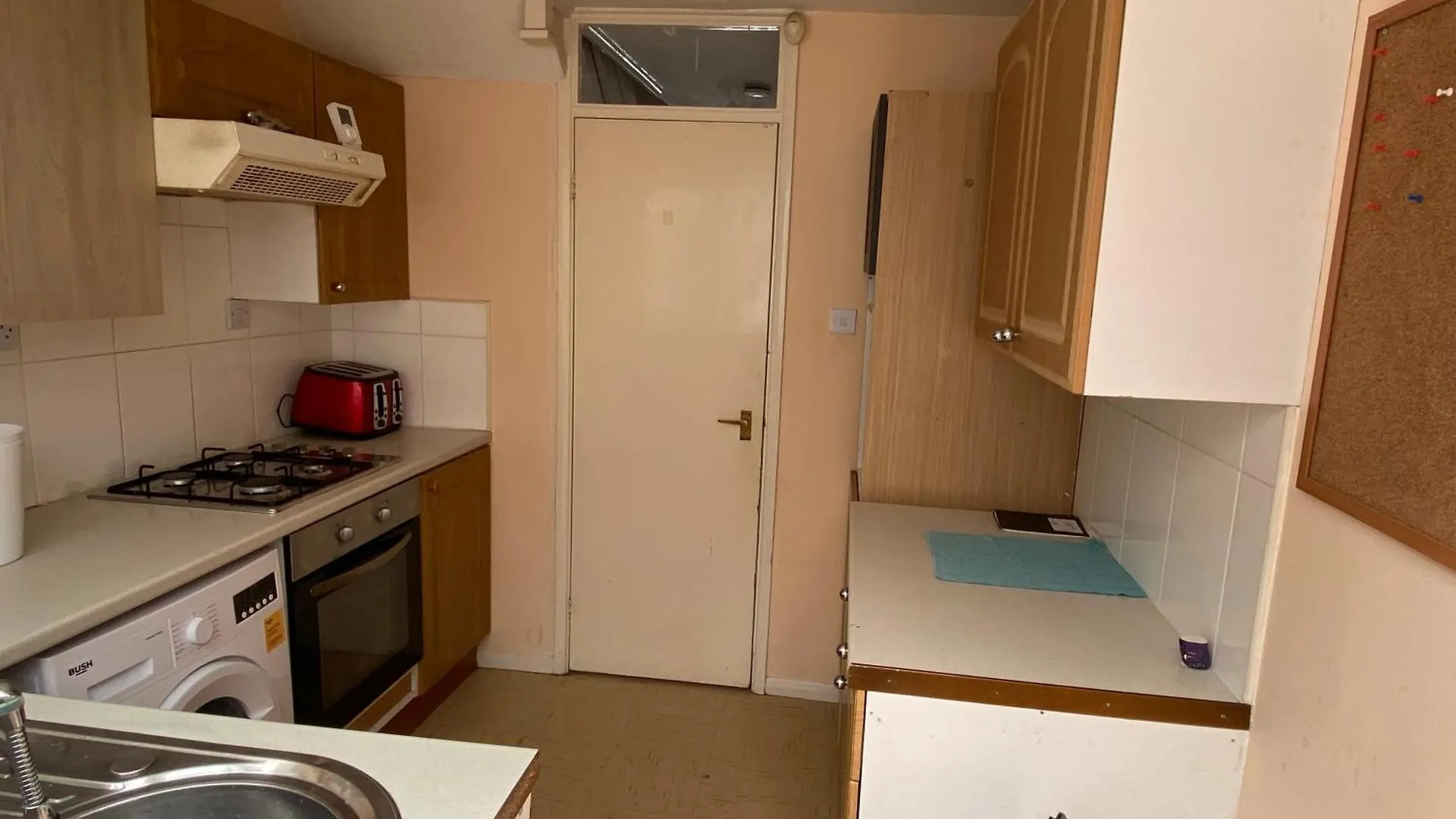 Sariyu Space Barking Barking  Guest house